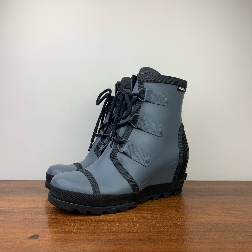 Sorel Black and Gray Women's Winter Boots